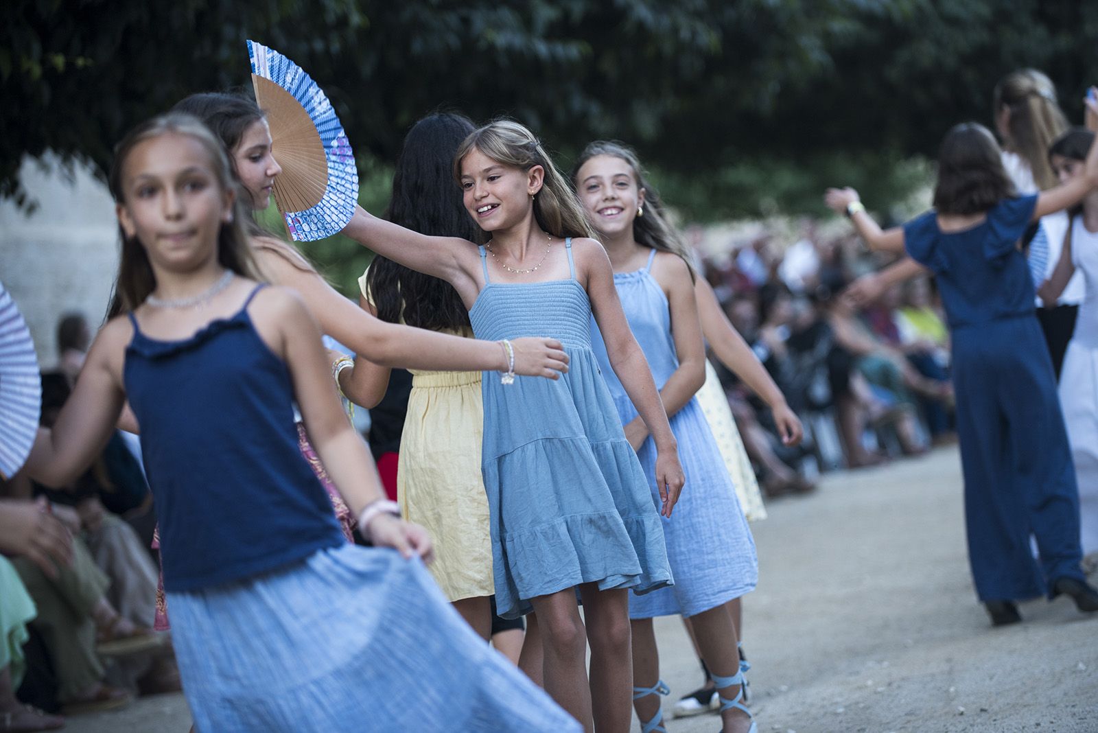 "Paga-li, Joan", ball del vano i el ram. FOTO: Bernat Millet. (Tot Sant Cugat)