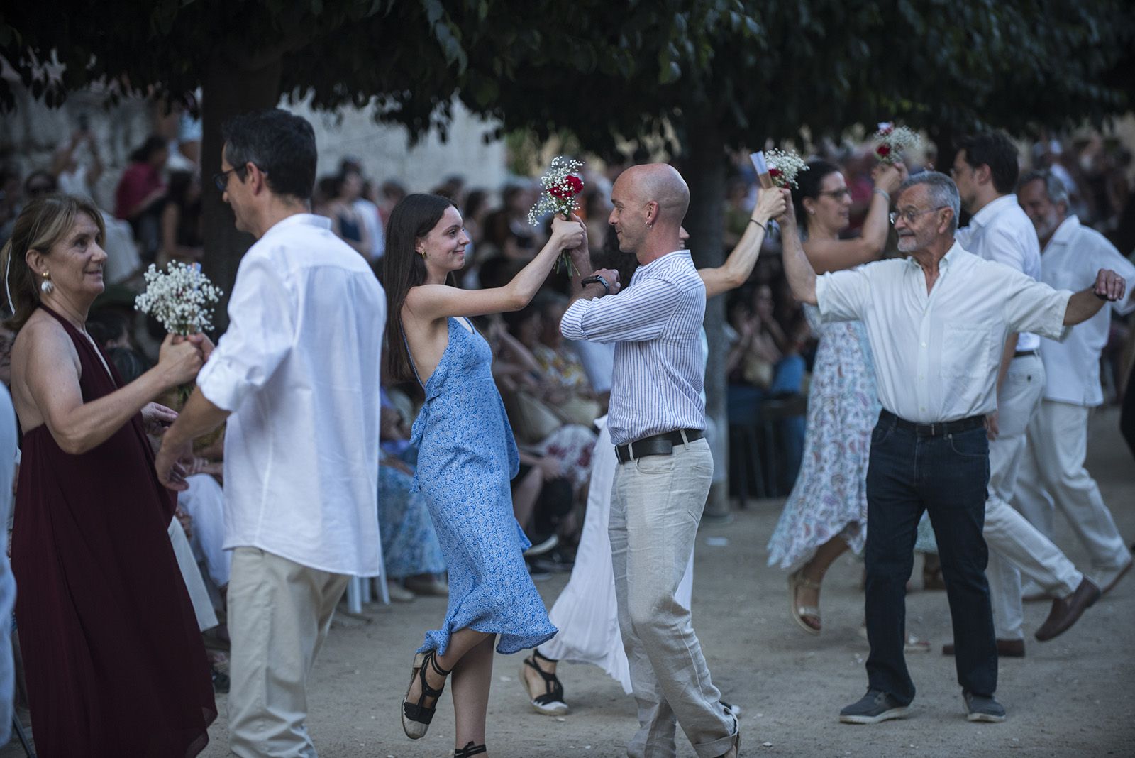 "Paga-li, Joan", ball del vano i el ram. FOTO: Bernat Millet. (Tot Sant Cugat)