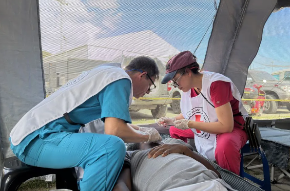 La Creu Roja Espanyola desplega una clínica d’emergència a Veneçuela