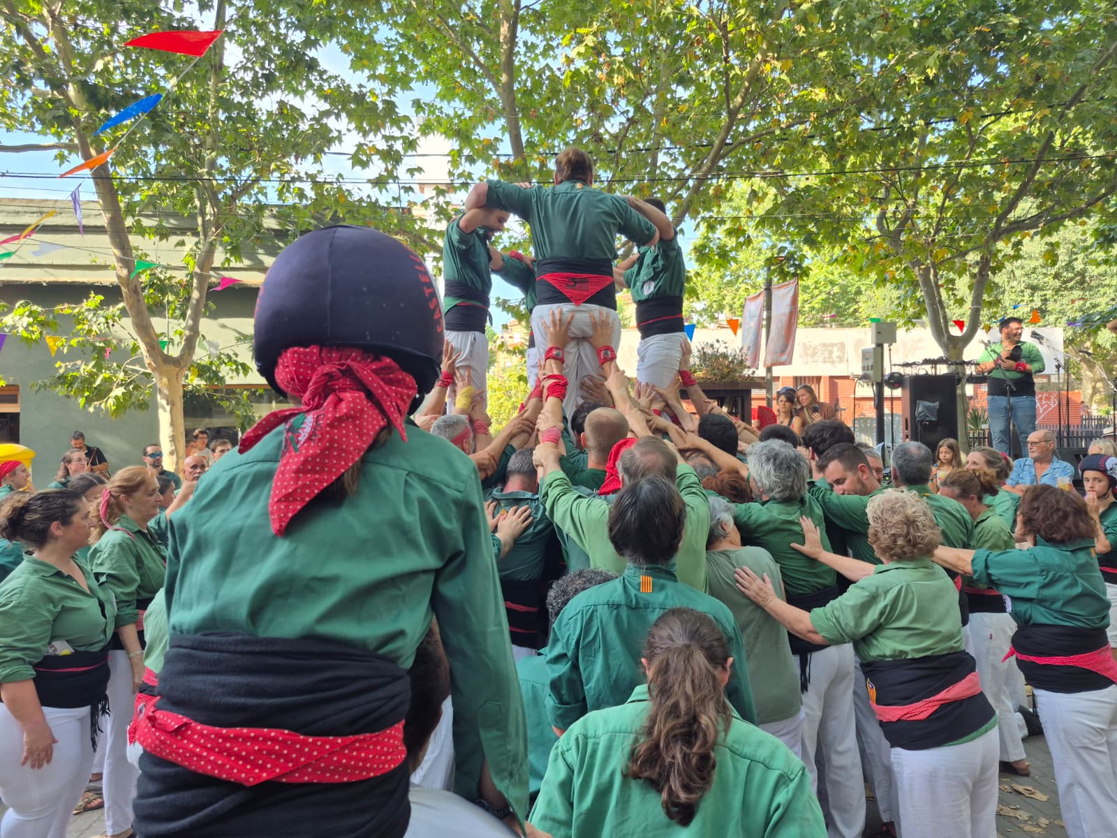 Castellers de Sant Cugat a la Floresta FOTO: TOT Sant Cugat