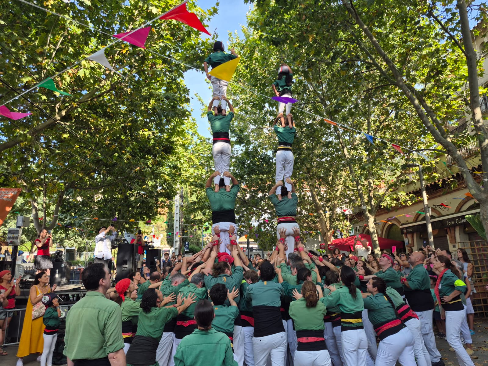 Castellers de Sant Cugat a la Floresta FOTO: TOT Sant Cugat