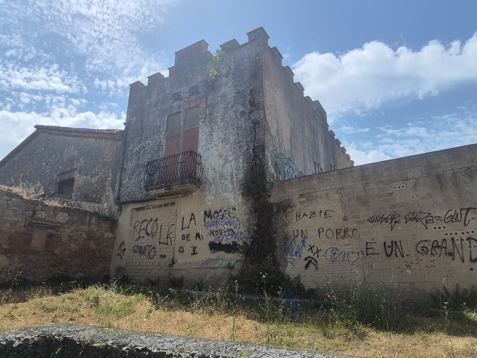 La masia, vandalitzada FOTO: TOT Sant Cugat