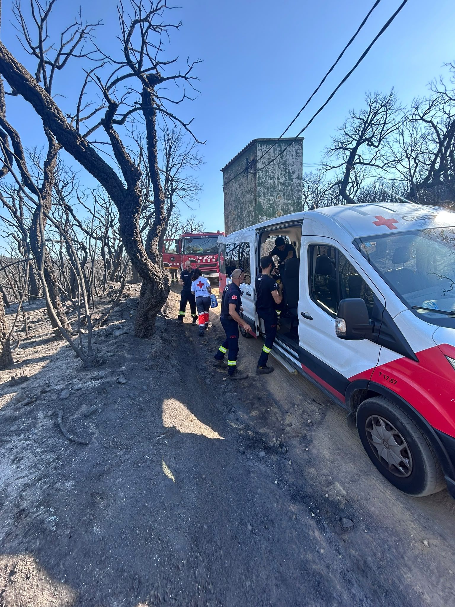 La Creu Roja mobilitza un centenar de voluntaris pels incendis a Catalunya