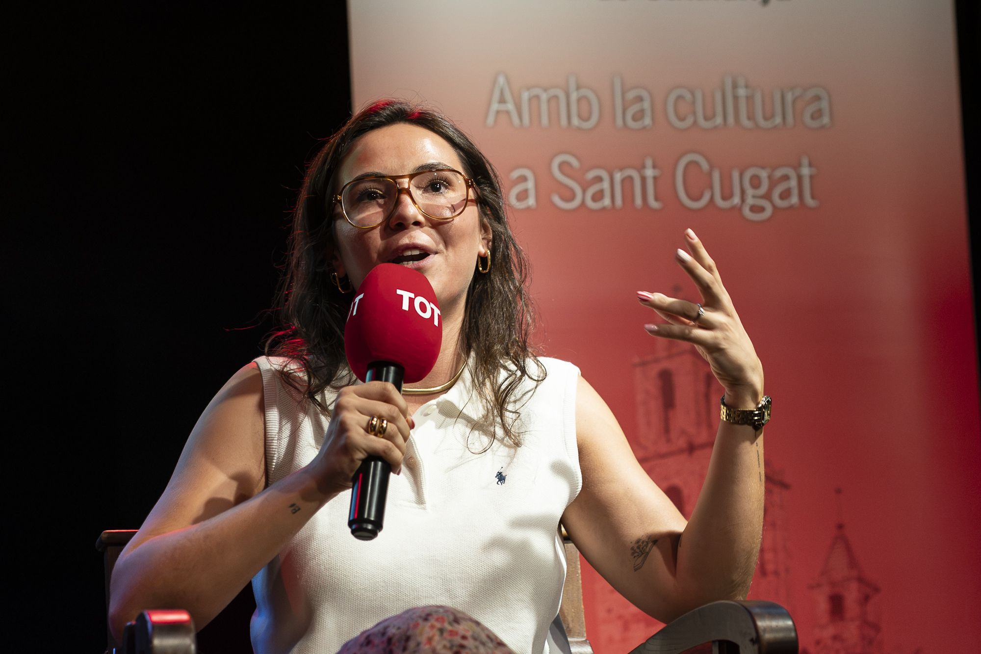 Presentació del llibre 'Si un dia tu i jo' de Carla Clavera. FOTO: Mireia Comas (TOT Sant Cugat)