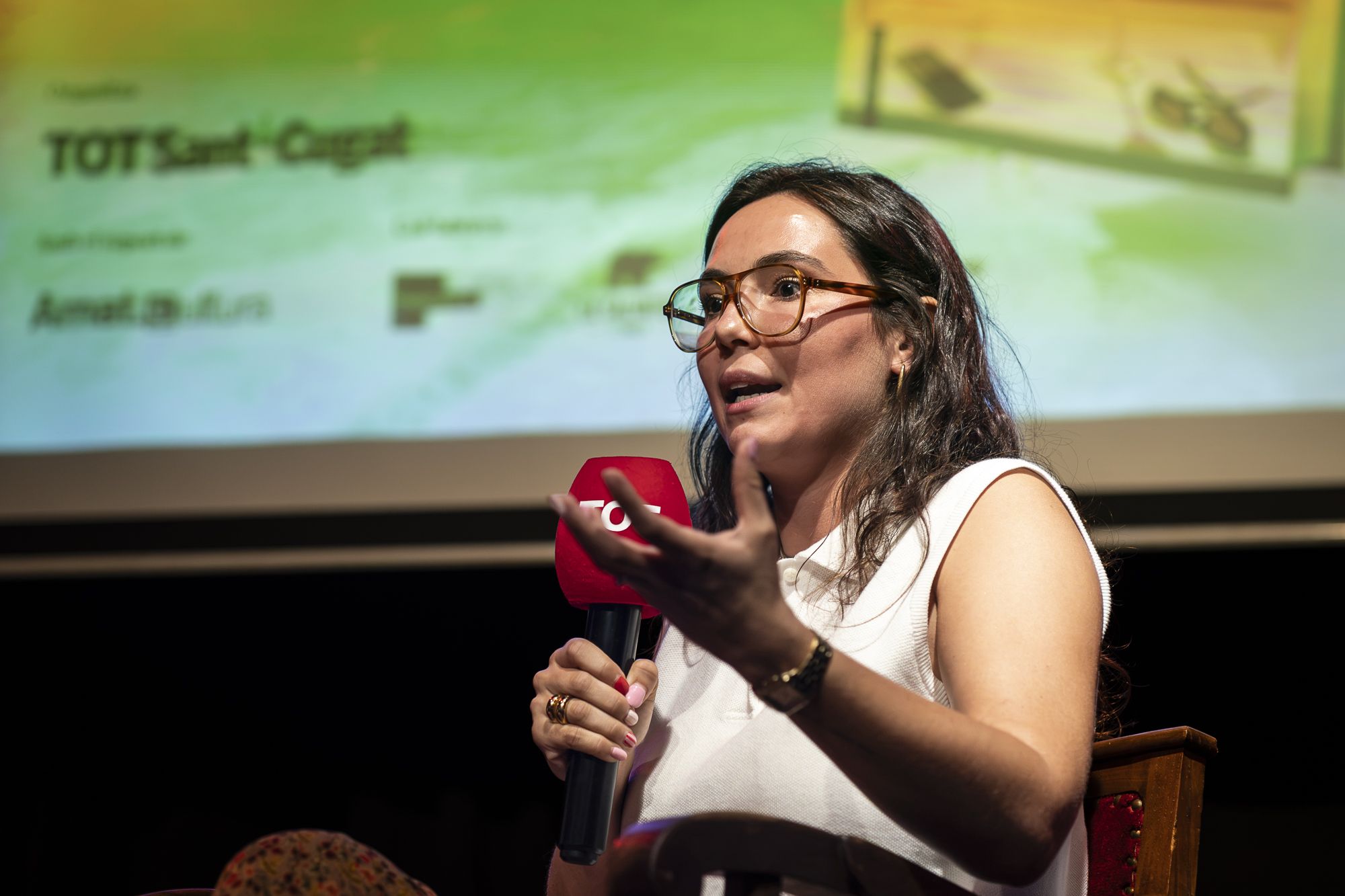 Presentació del llibre 'Si un dia tu i jo' de Carla Clavera. FOTO: Mireia Comas (TOT Sant Cugat)