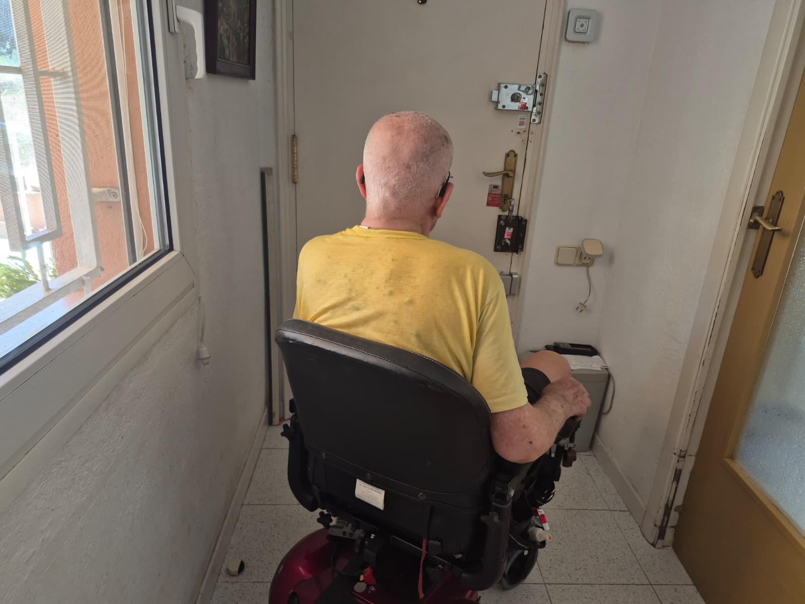 L'usuari del Servei d'Atenció Domiciliària de Sant Cugat, a casa seva FOTO: TOT Sant Cugat