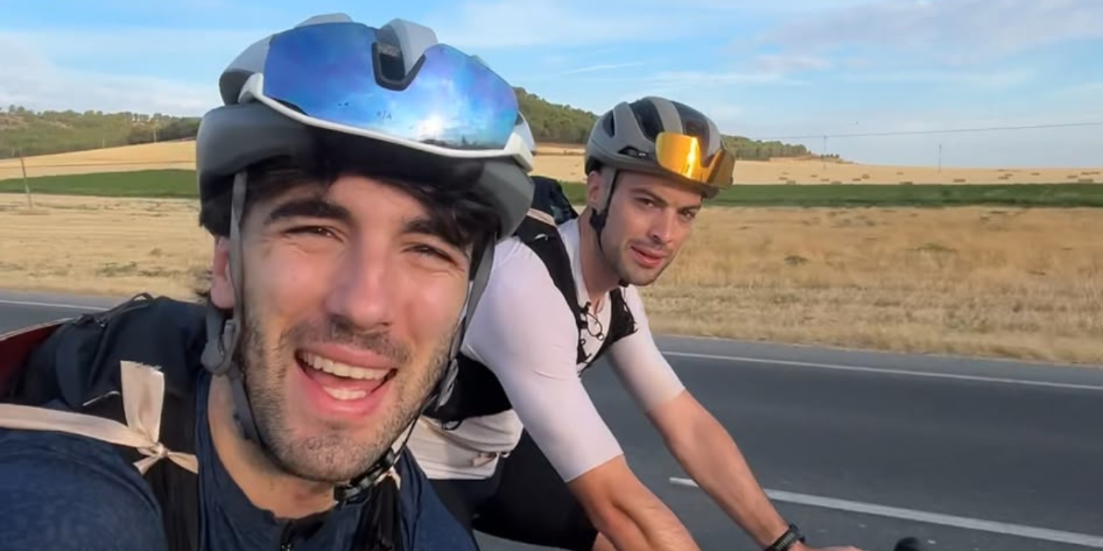 Els dos amics han recorregut prop de 850 quilòmetres en bicicleta en set dies per unir els seus dos pobles. FOTO: Cedida
