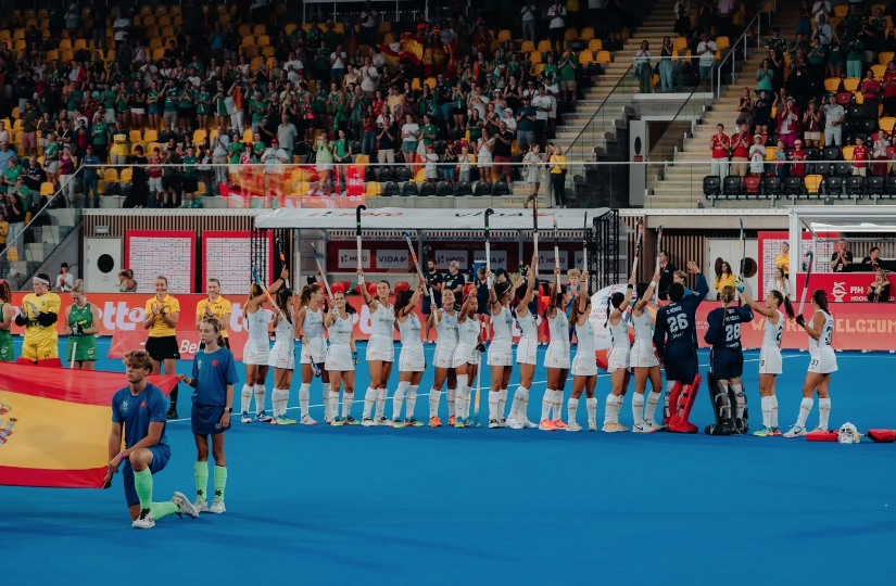 L'equip femení d'hoquei herba FOTO: Real Federación Española de Hockey