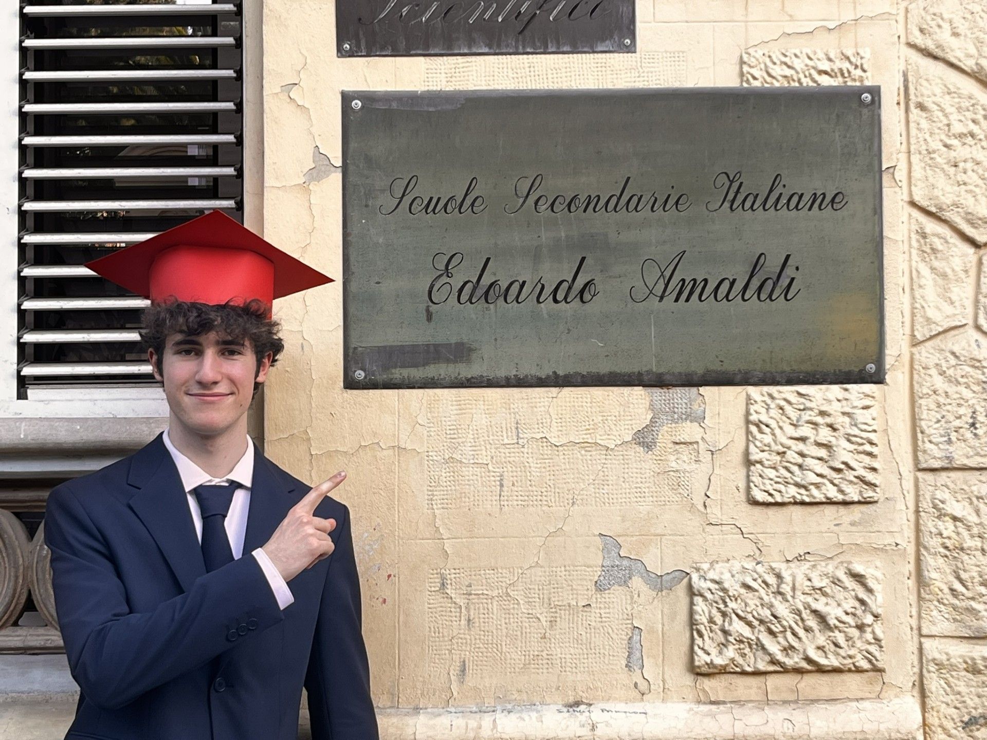 Mirko Pintos a la seva graduació de l'Istituto Italiano Statale Comprensivo di Barcellona. FOTO: Cedida.