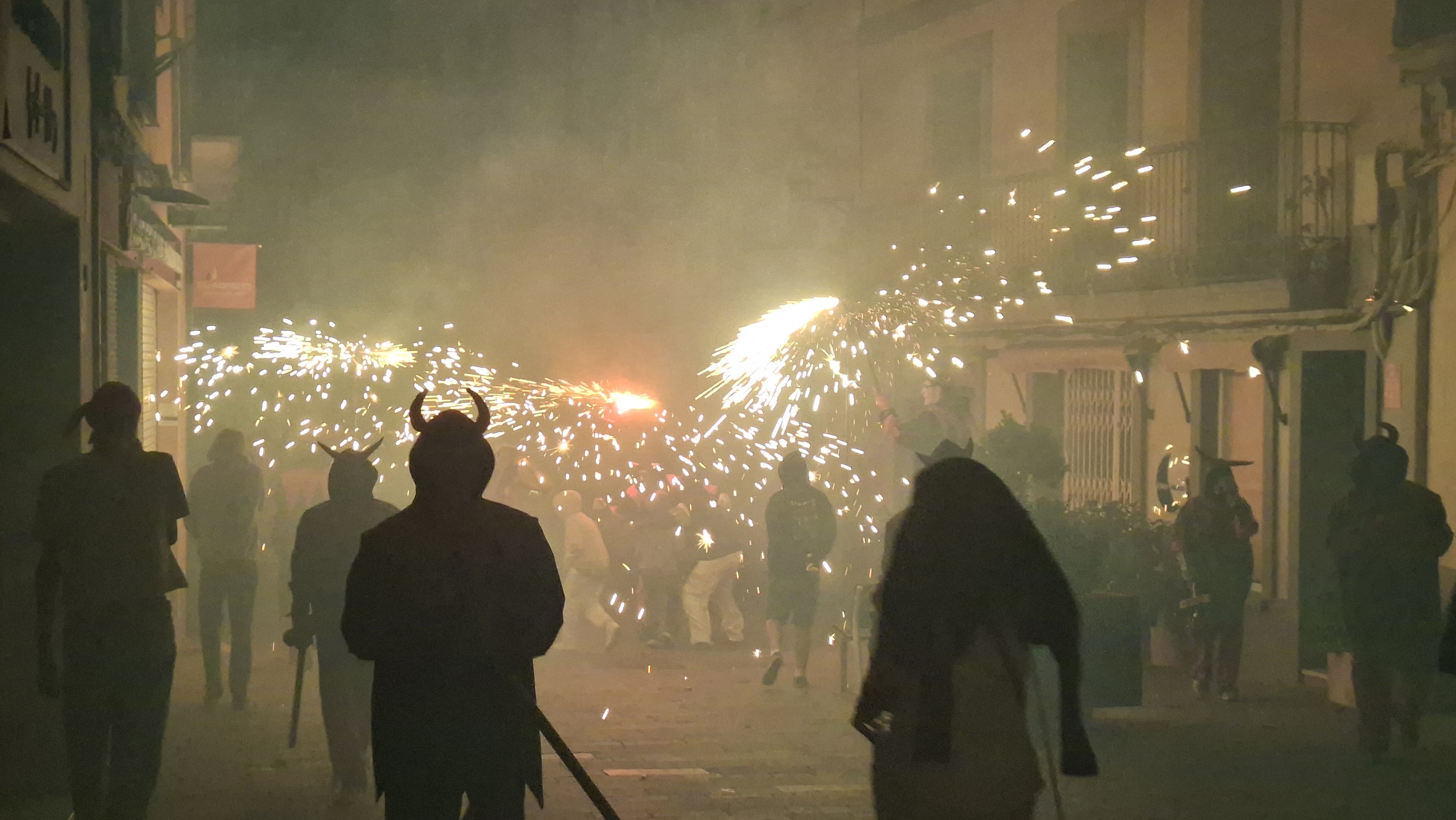 La festa del foc (correfoc) · Sant Cugat del Vallés FOTO: Gerard Roig Arsequell