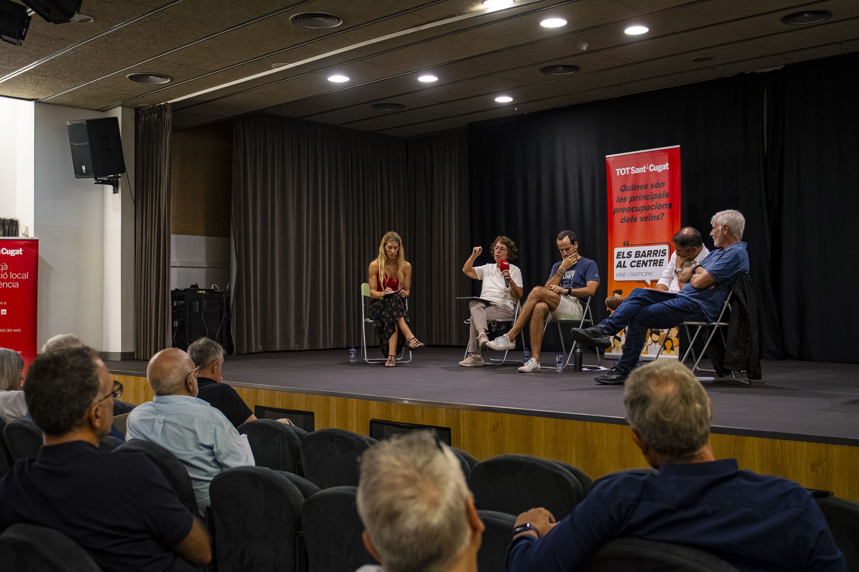 Debat a Coll Favà i Can Magí del cicle 'Els barris al centre'. FOTO: Pol Rodríguez (TOT Sant Cugat)
