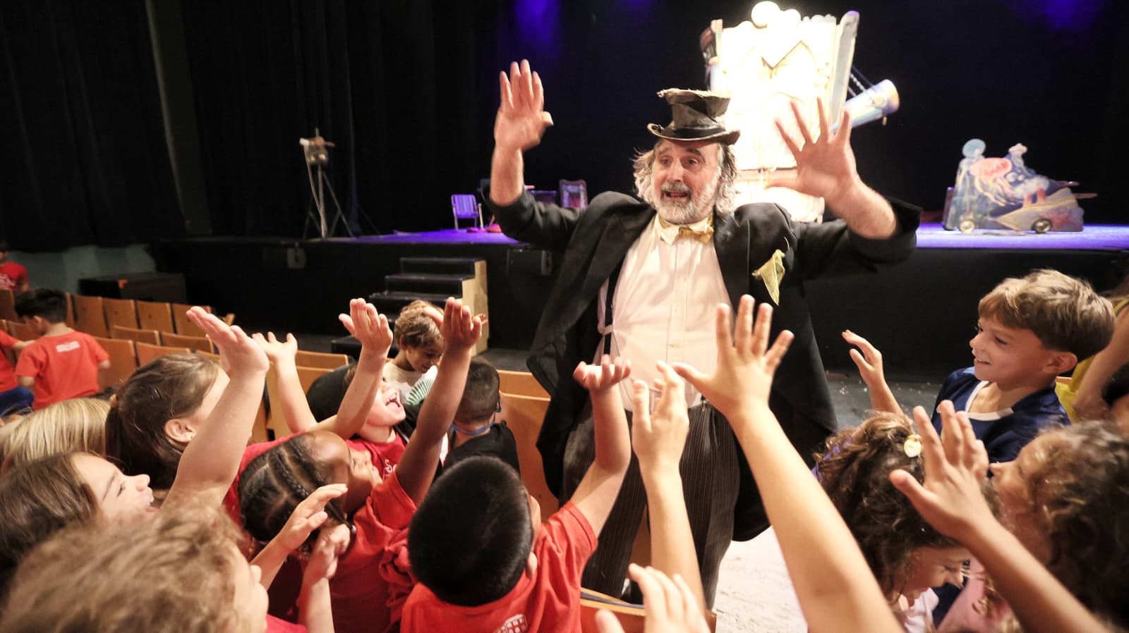 Espectacle inaugural 'The Incredible Box' al Teatre-Auditori. FOTO: Cedida.