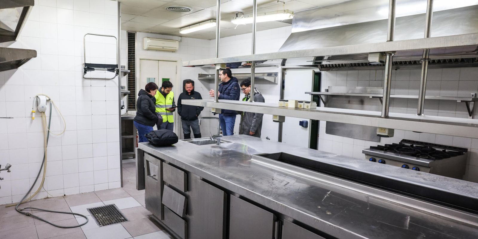 Obres d'adequació a la futura cuina de la Mirada FOTO: Ajuntament