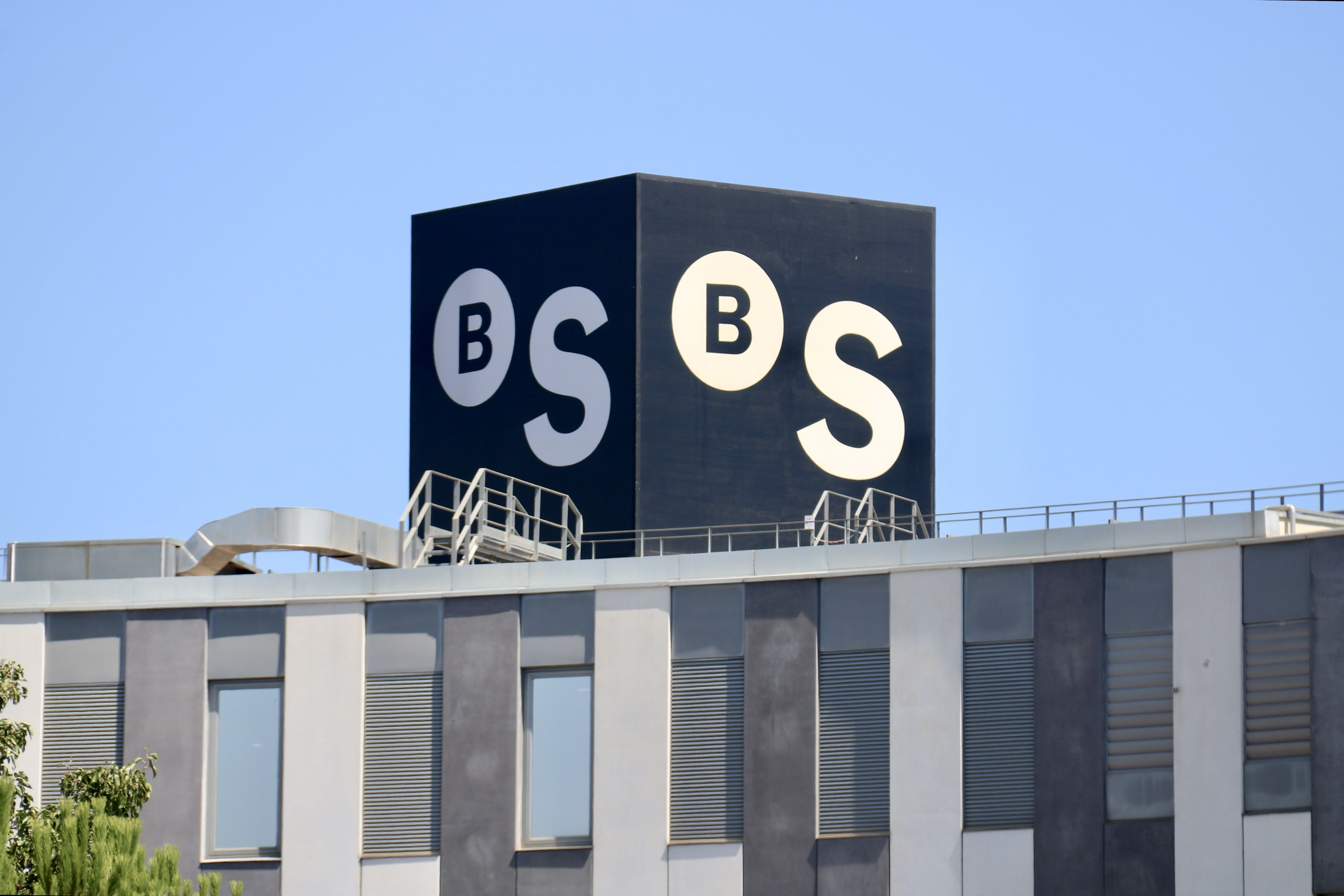 Seu del Banc Sabadell a Sant Cugat. FOTO: ACN.
