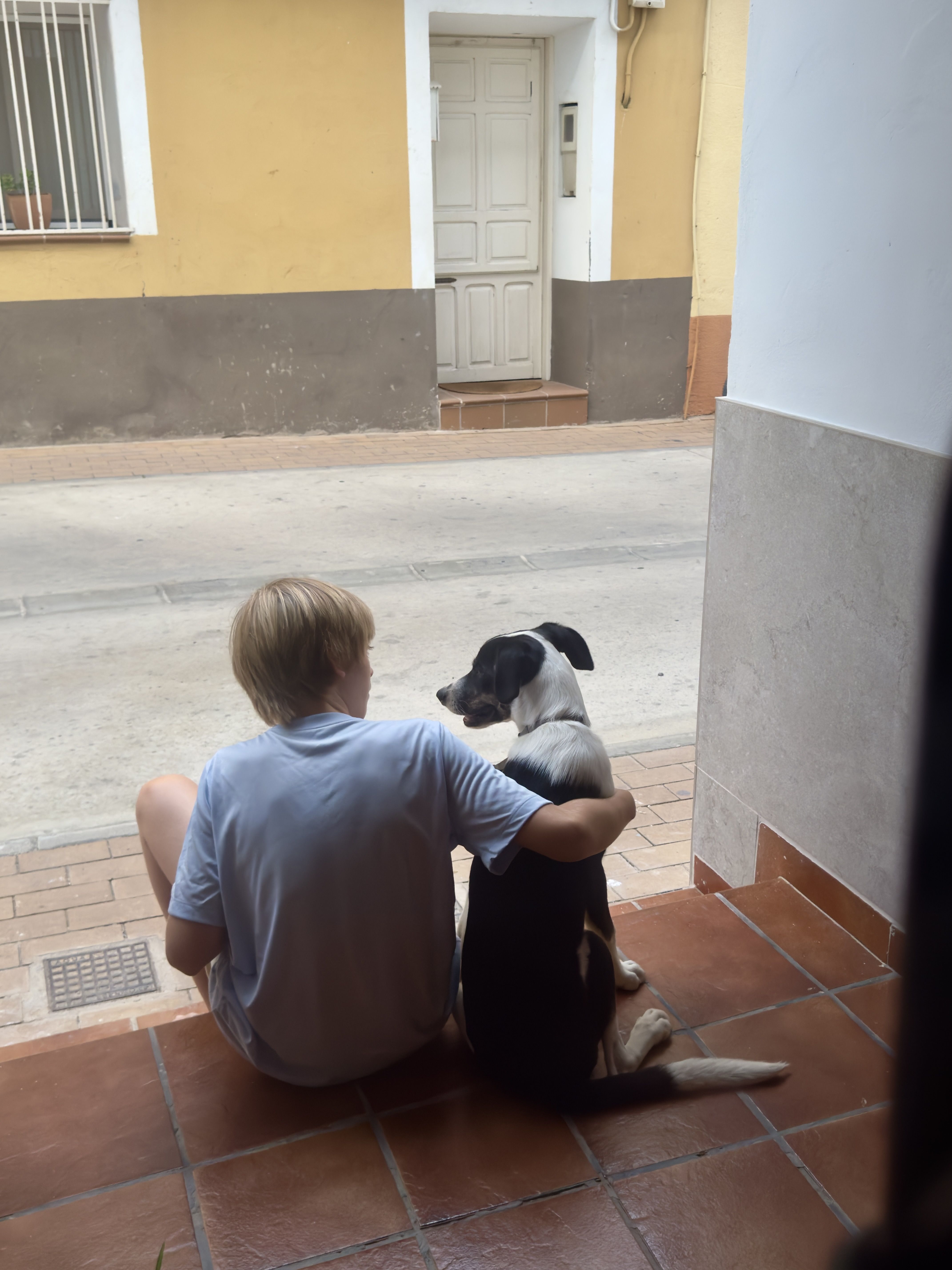 A boy and his dog · Belver FOTO: Nicholas Trochil