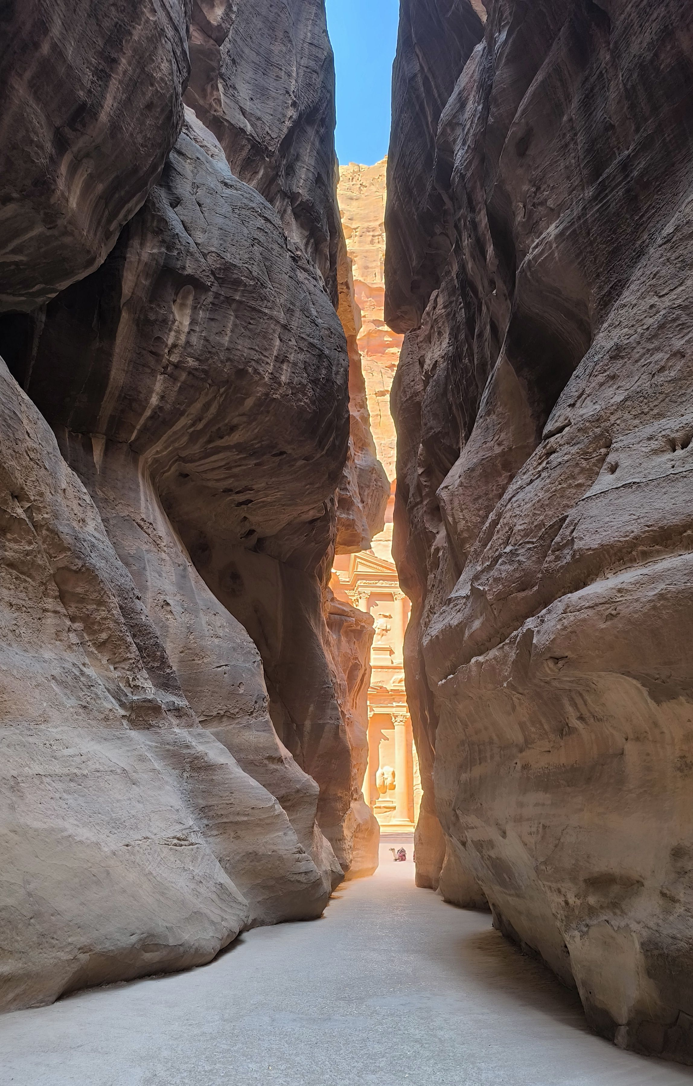 DESCOBRINT PETRA · PETRA  JORDANIA FOTO: Maria Àngels Gallisa Soms