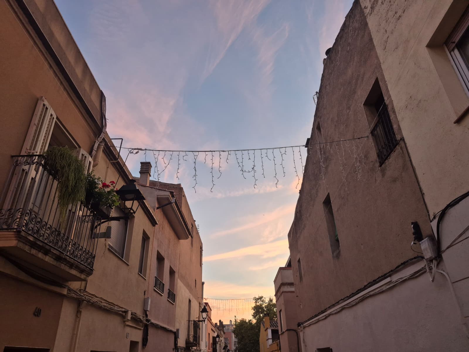 Llums de Nadal al carrer de Sant Antoni FOTO: TOT Sant Cugat