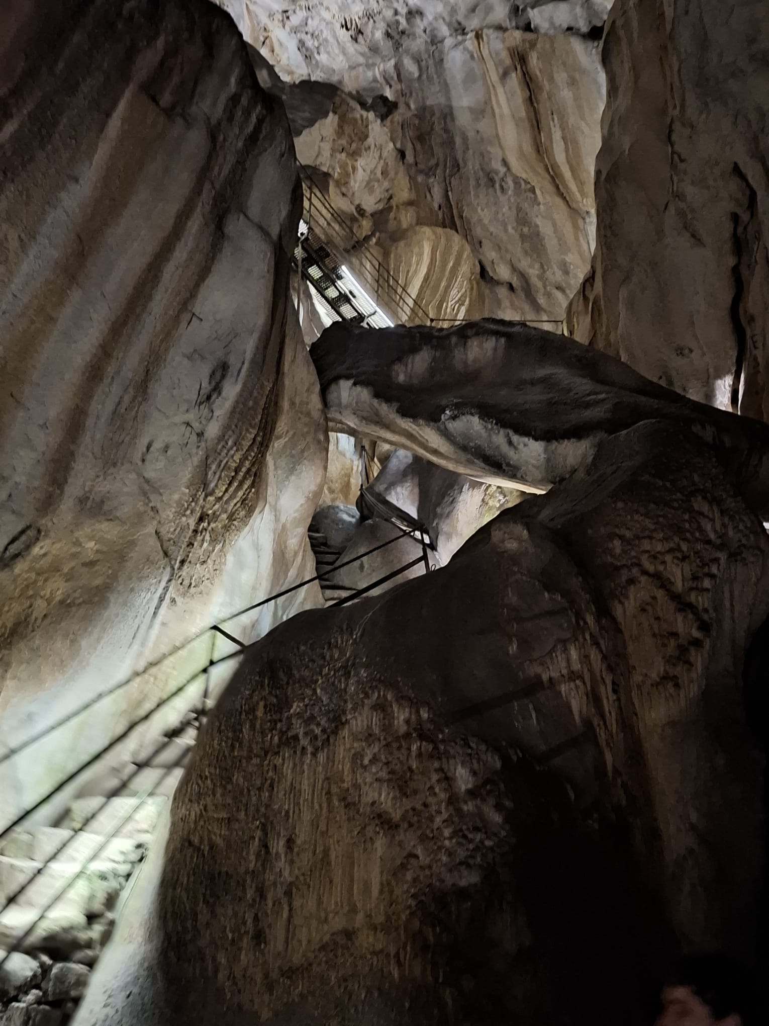 Escales al cel · Grotte lombrives. L arieja. França FOTO: Nuria Pena ballesta