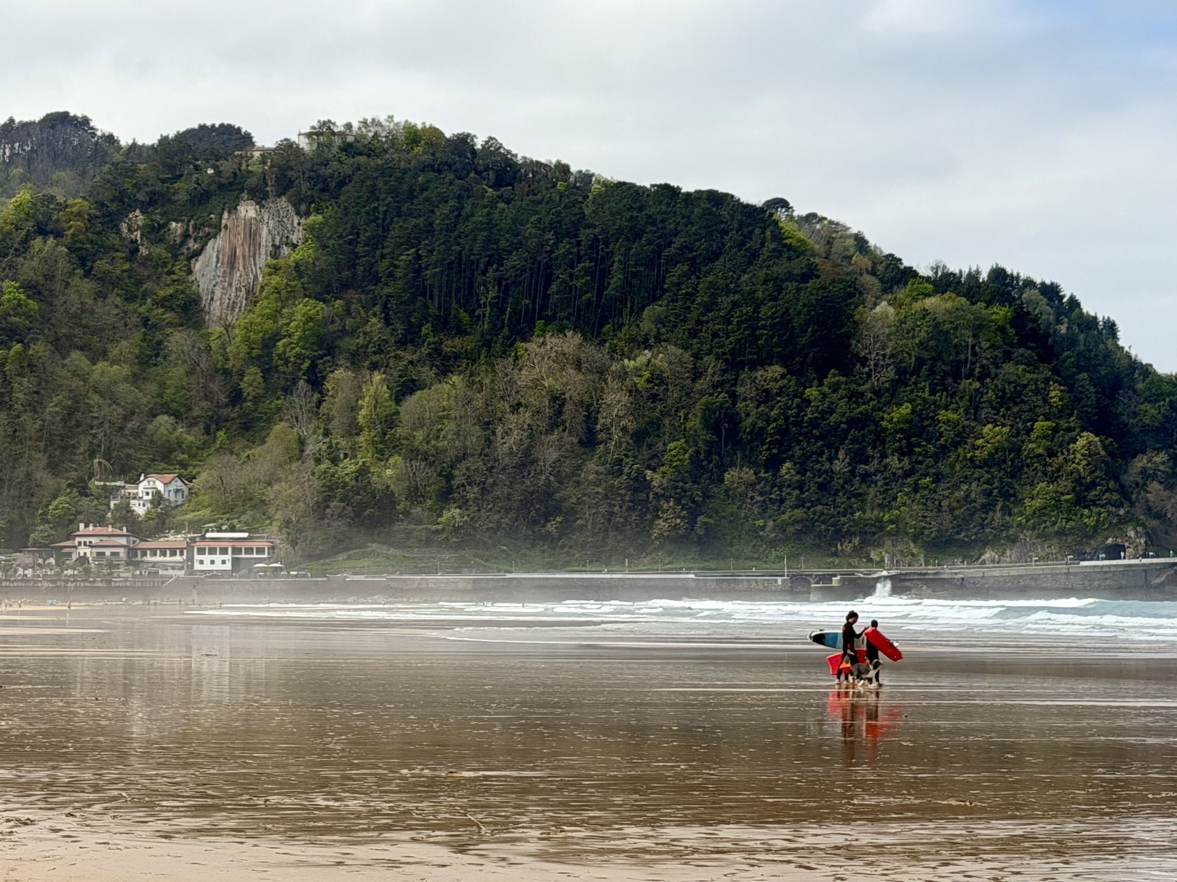 Estiu i surf · Platja de Zarautz FOTO: Mar Payet Bastida