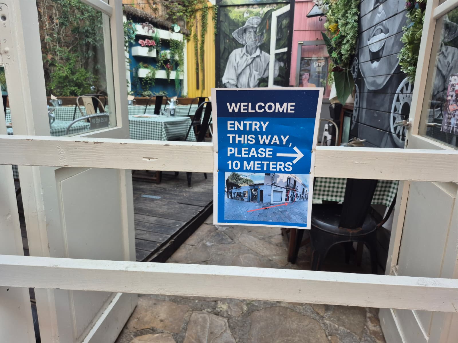 Els comerços també s'adapten al perfil de santcugatencs estrangers FOTO: TOT Sant Cugat
