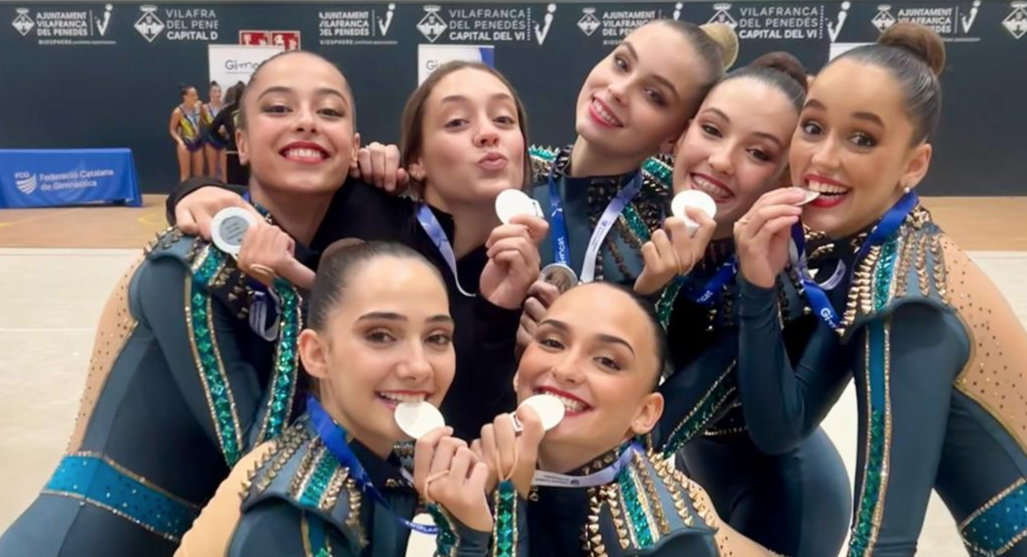 El sènior absolut del Club Gimnàstica Rítmica i Estètica Sant Cugat classificat per a la Copa d'Espanya de conjunts N8. FOTO: Cedida