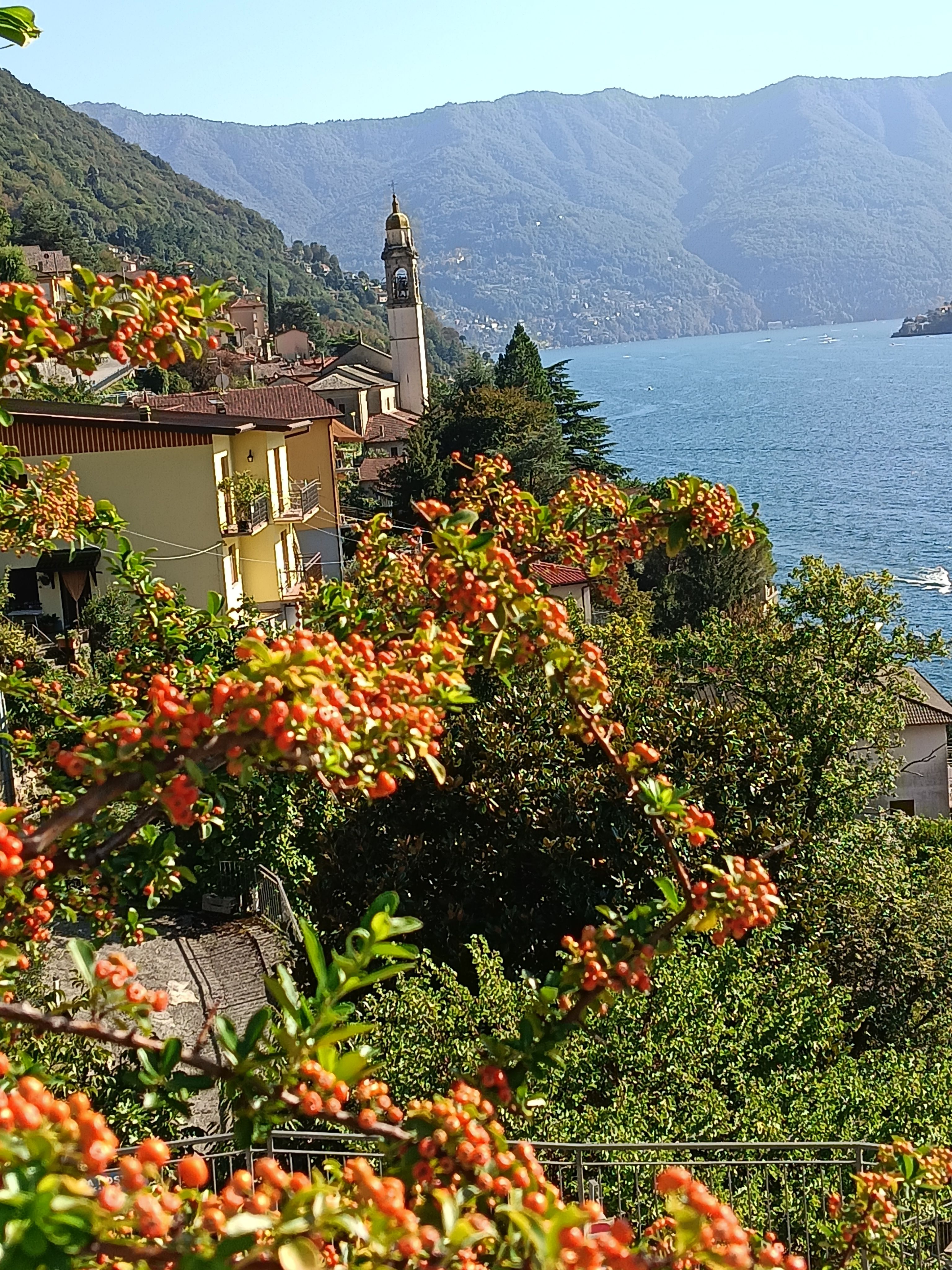 Llega el otoño · Lago Di Como FOTO: Natally Valencia Gonzalez