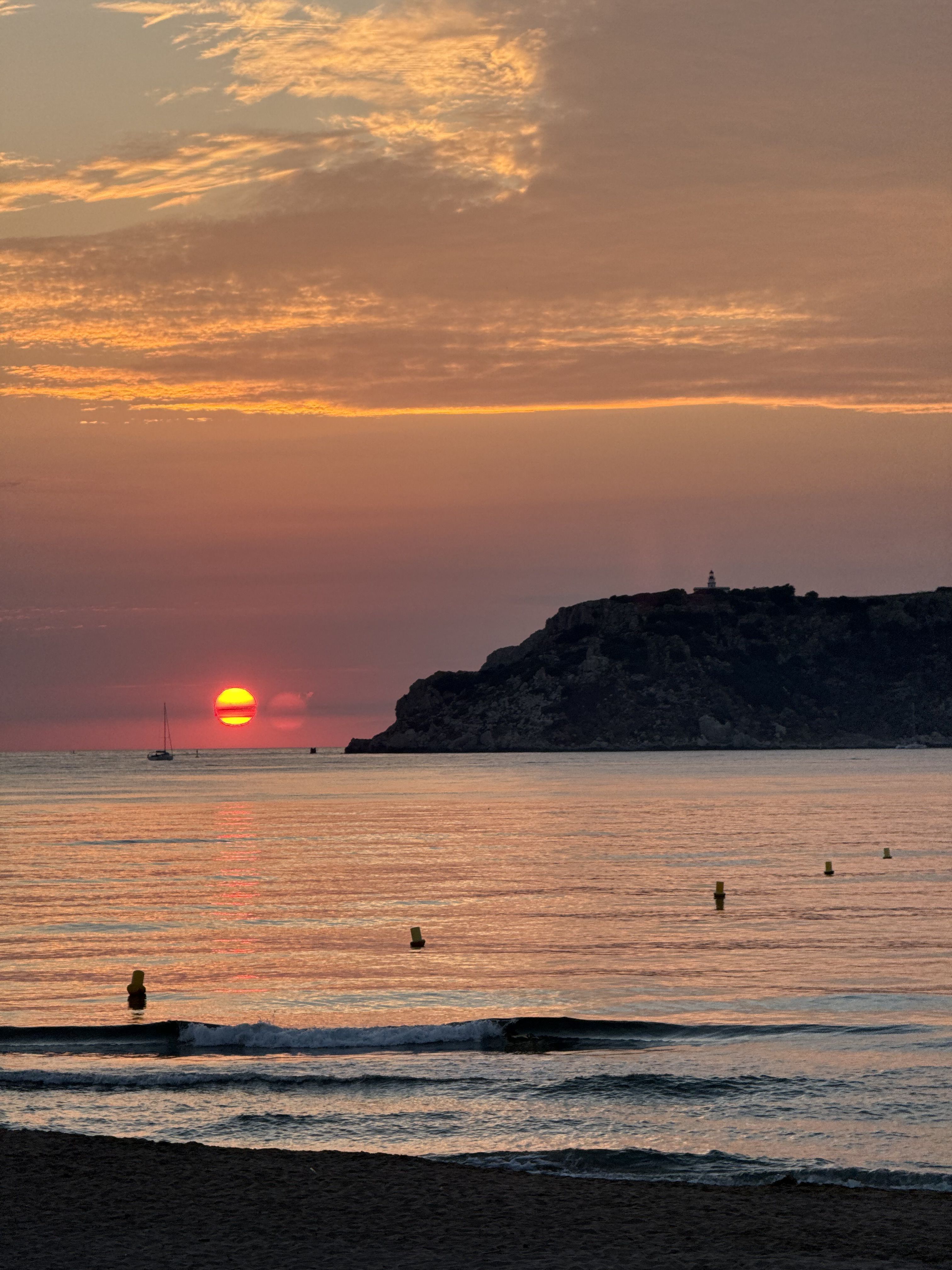 Matins en família · A la platja de l’Estartit FOTO: Ariadna Martínez Miracle