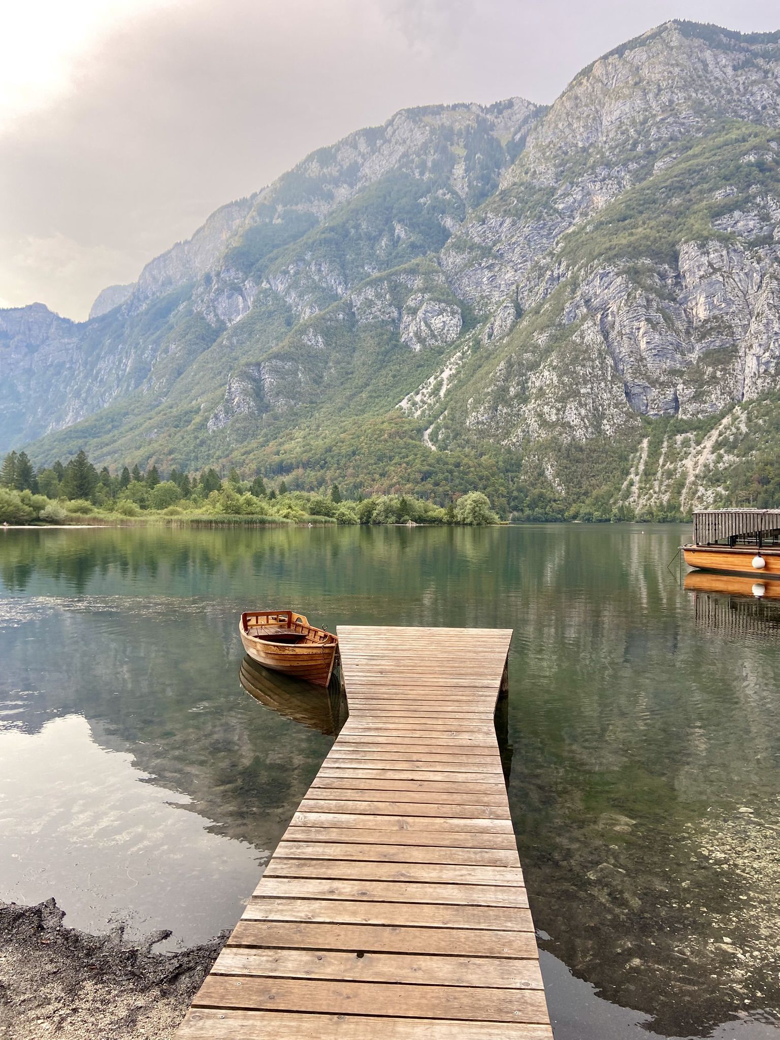 MOLL ENCANTAT · LAGO BOHINI SLOVENIA FOTO: Mario Polito