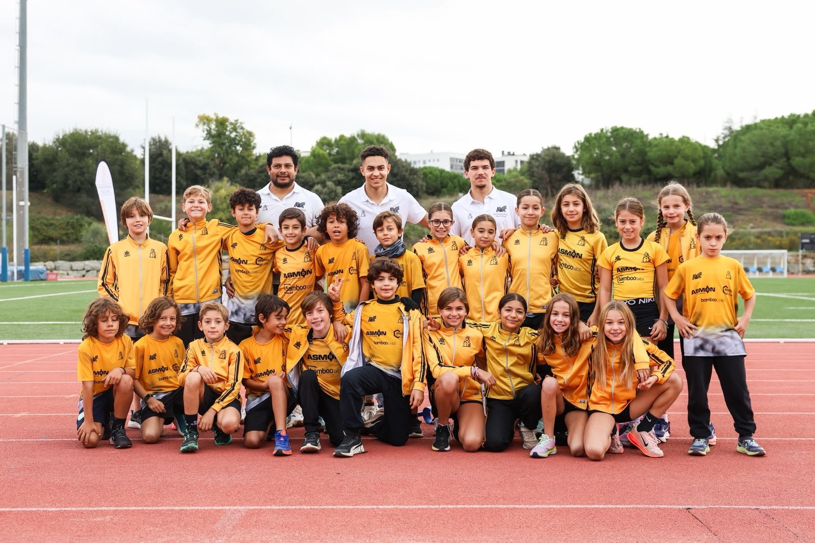 Presentació dels equips de la secció d'atletisme del Club Muntanyenc Sant Cugat 2026/2027. FOTO: Ajuntament