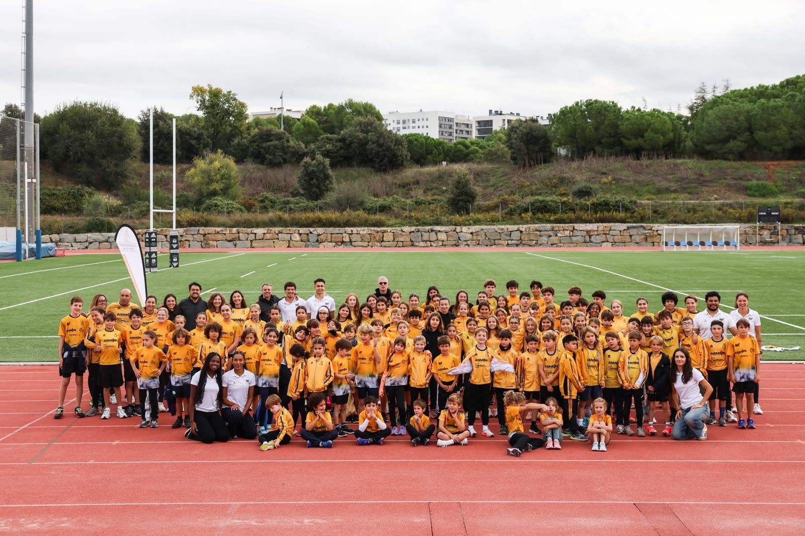Presentació dels equips de la secció d'atletisme del Club Muntanyenc Sant Cugat 2026/2027. FOTO: Ajuntament