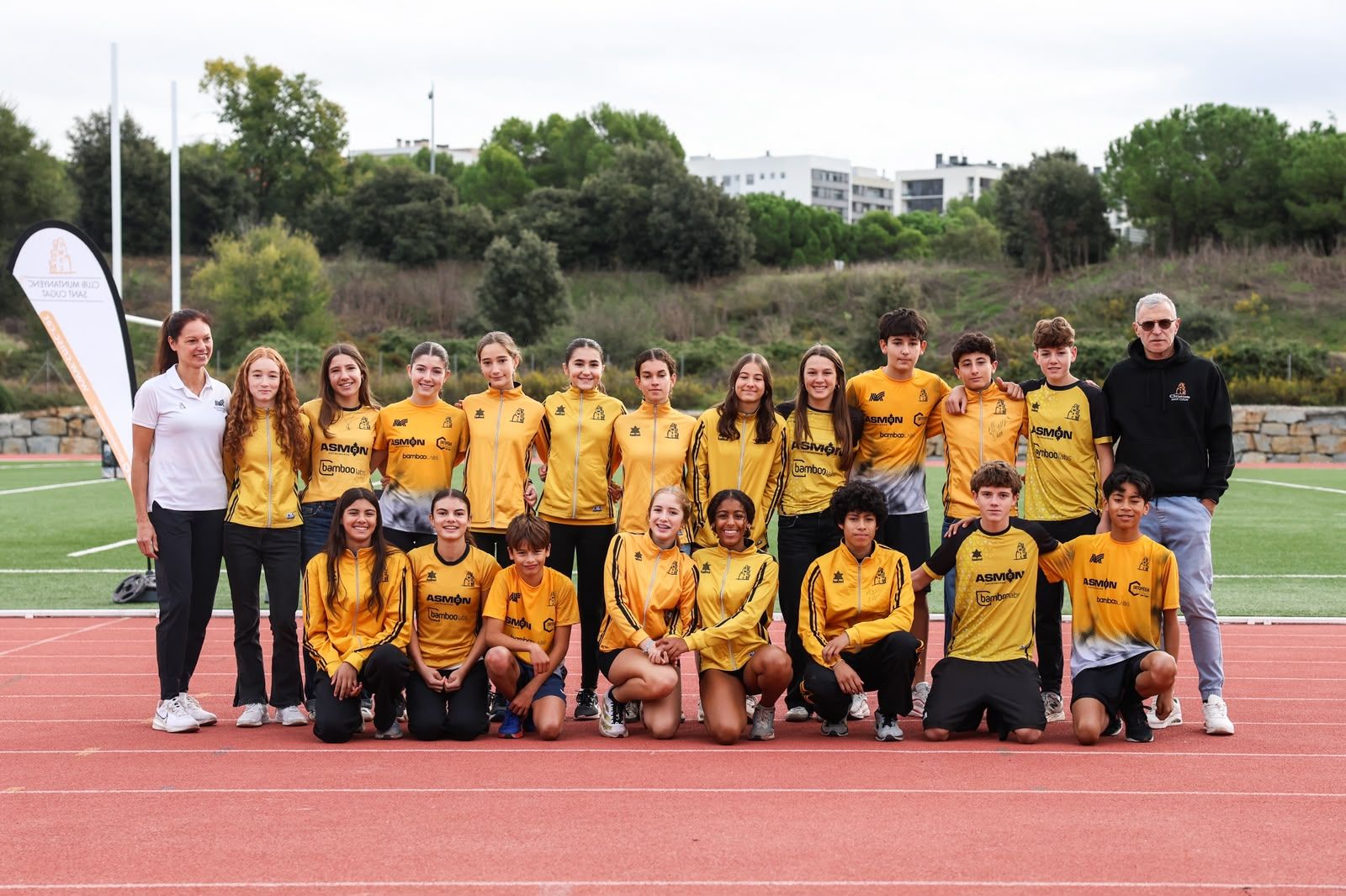 Presentació dels equips de la secció d'atletisme del Club Muntanyenc Sant Cugat 2026/2027. FOTO: Ajuntament