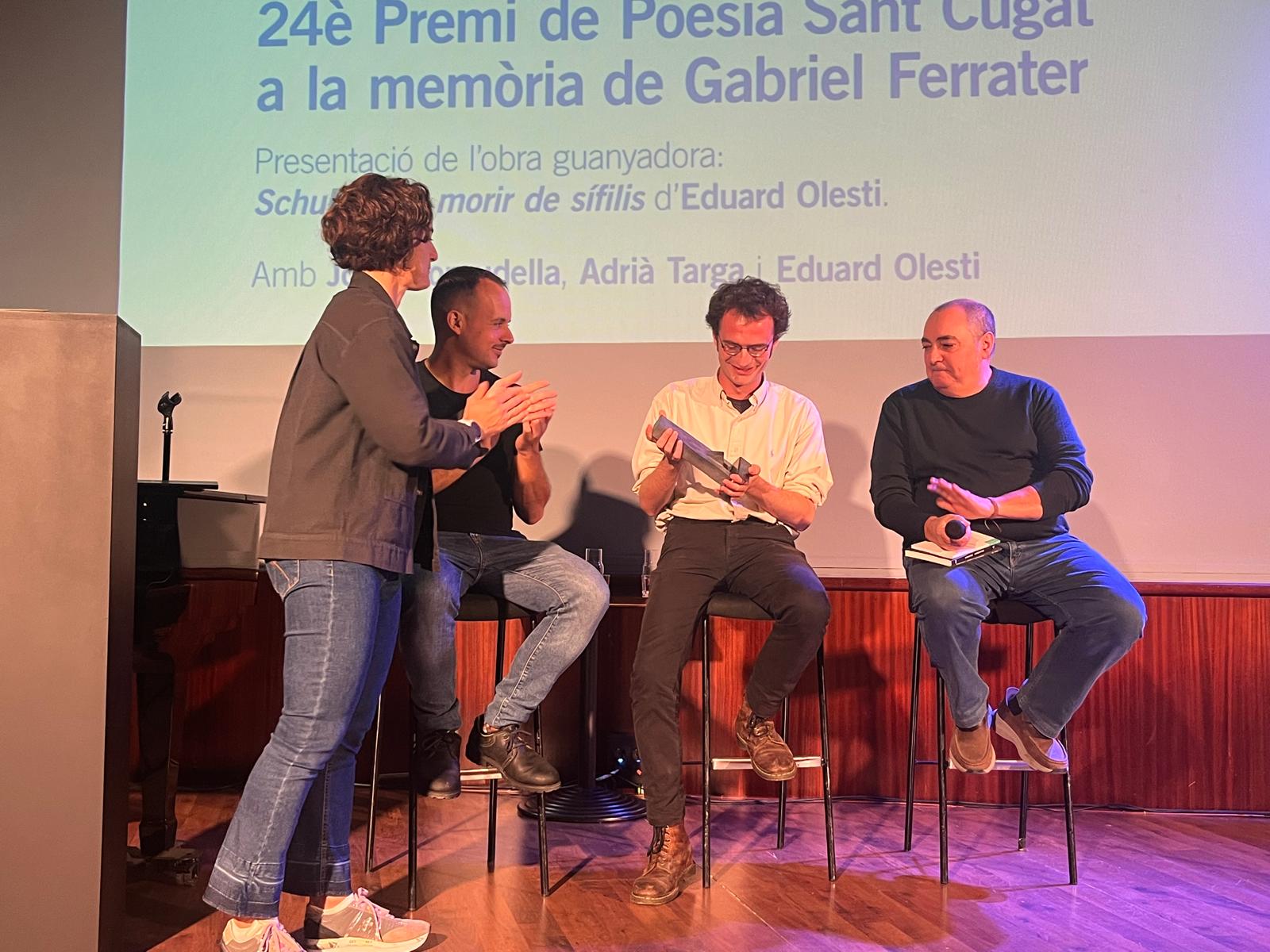 Entrega del premi del 24è Festival Nacional de Poesia de Sant Cugat. FOTO: TOT Sant Cugat